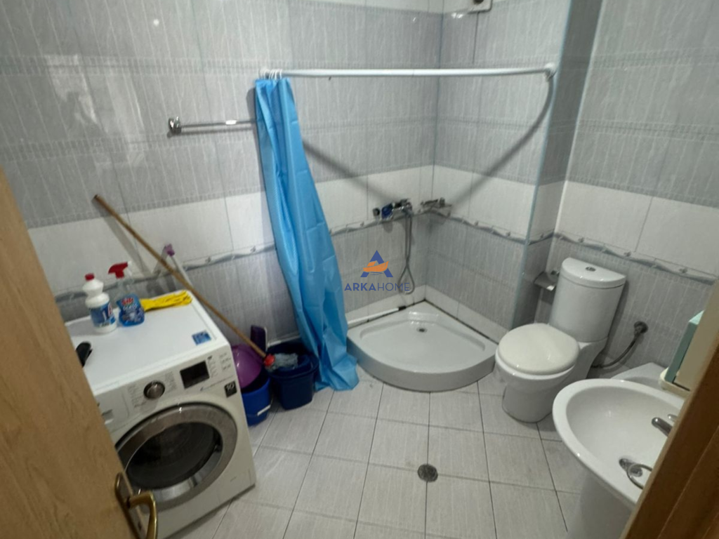 JEPET APARTAMENT ME QERA 2+1+BALLKON "TE BAR OSLOS NE ASTIR".