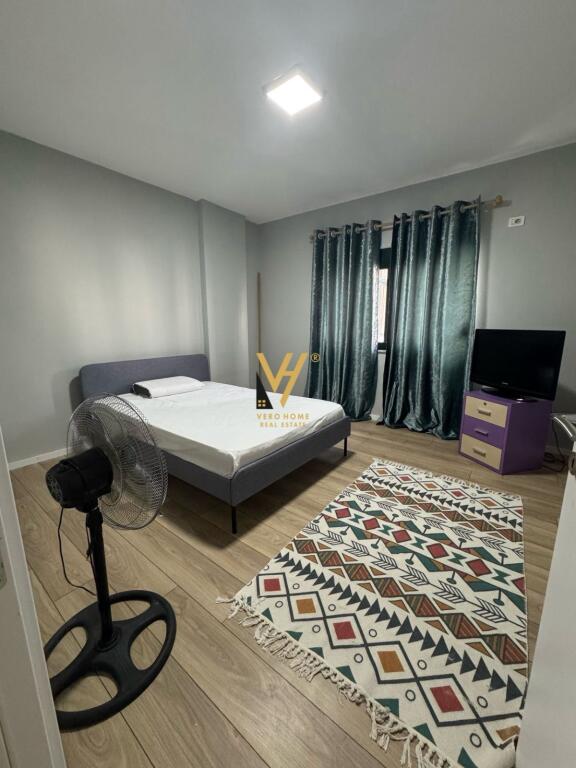APARTAMENT 2+1 ME QERA NE FRESK, TEK RRUGA E THESARIT