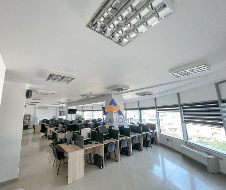 OFFICE FOR RENT 2+1 300M2 "DIBRA STREET, GOLD VILLA"