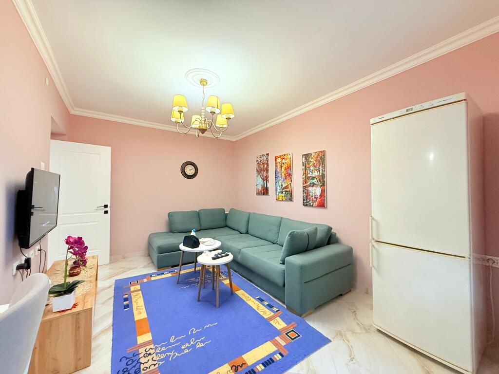 Jepet me Qira – Apartament 1+1 pranë Ambasadës Amerikane