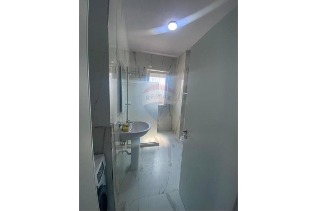 1+1 apartment for rent on 5 Maj Street