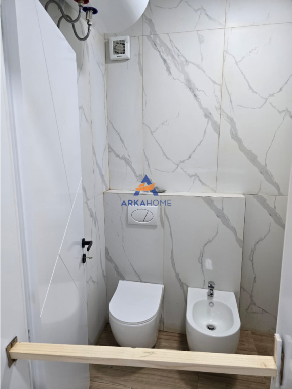 APARTAMENT ME QERA 1+1+BALLKON "PRANE SHKOLLES VACE ZELA, DON BOSKO".