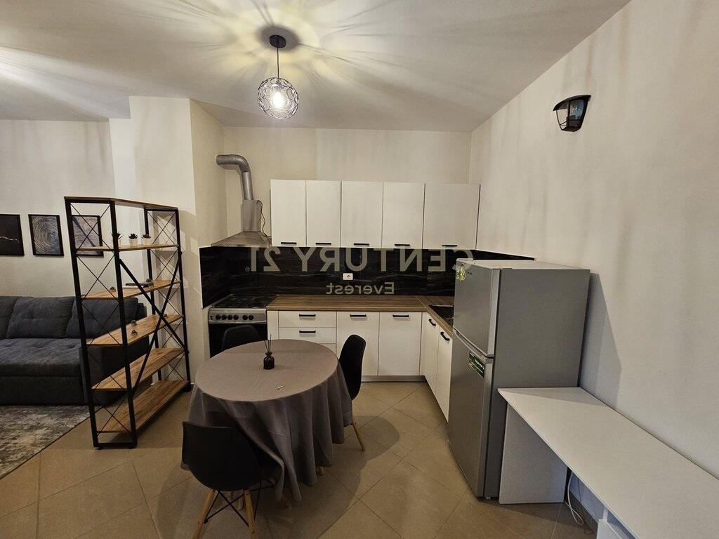 KOMPLEKSI ARLIS "FARMACIA 10", JAPIM ME QIRA APARTAMENT 1+1