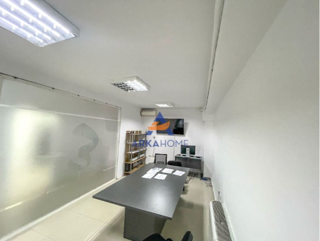 OFFICE FOR RENT 2+1 300M2 "DIBRA STREET, GOLD VILLA"