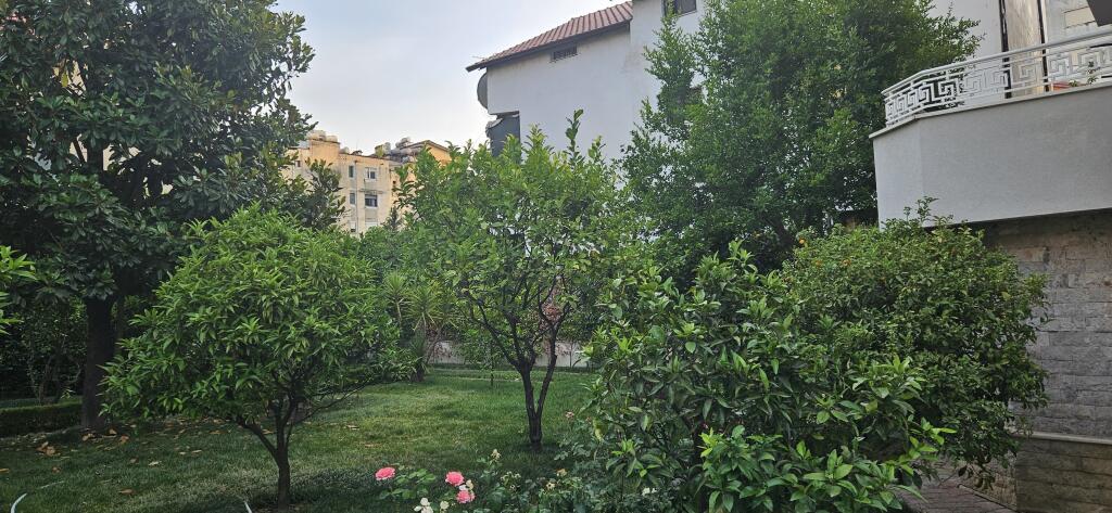 Apartament 2+1+2 për qira