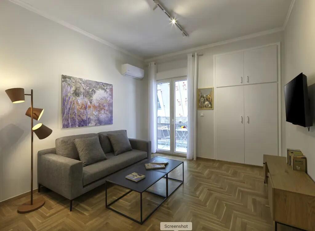 Apartament Me Qera 2+1 tek Rruga e Dibres (ID B2201369) Tirane.