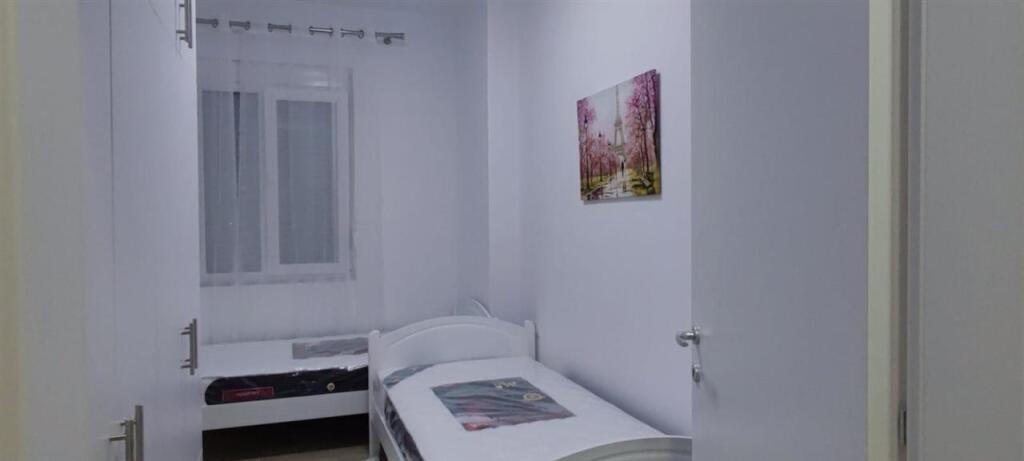 Jepet apartament 2+1 ne Misto Mame i pa banuar me pare (adm u perfshire ne cmim)