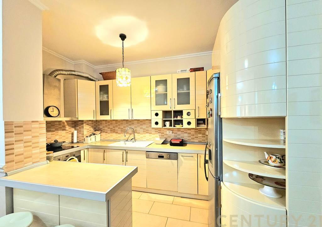 2+1 APARTMENT WITH PARKING FOR RENT NEAR THE ZOO GARDEN. Price upon request /Month