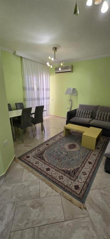 Apartament 1+1 me Qira – Rruga e Durrësit, pranë Qendrës