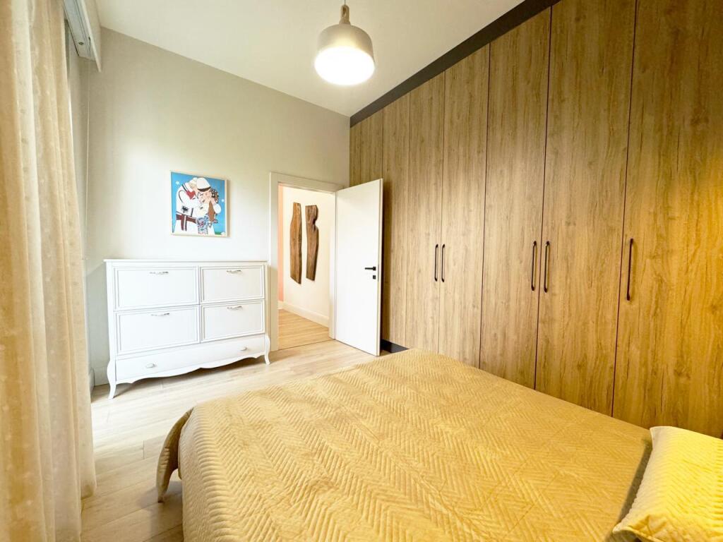 1+1 Apartment for Rent - Pazari i Ri