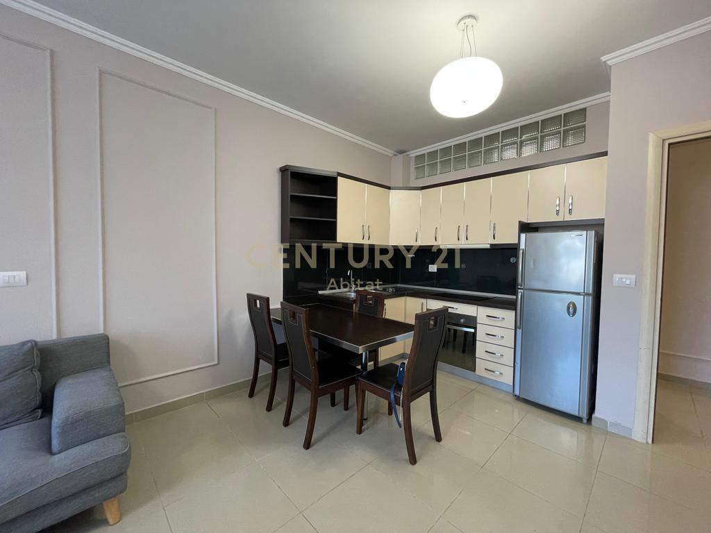 BULEVARDI I RI: Apartament 1+1 me qira ABITAT116944
