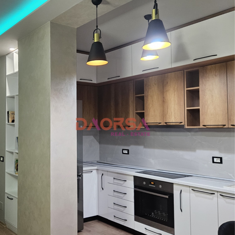 For rent 1+1 apartment near the Museum, in the center of Durrës!