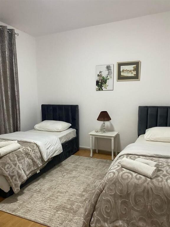Apartament 3+1 me post parkimi në shitje në Brryli, Tiranë - 106 m²