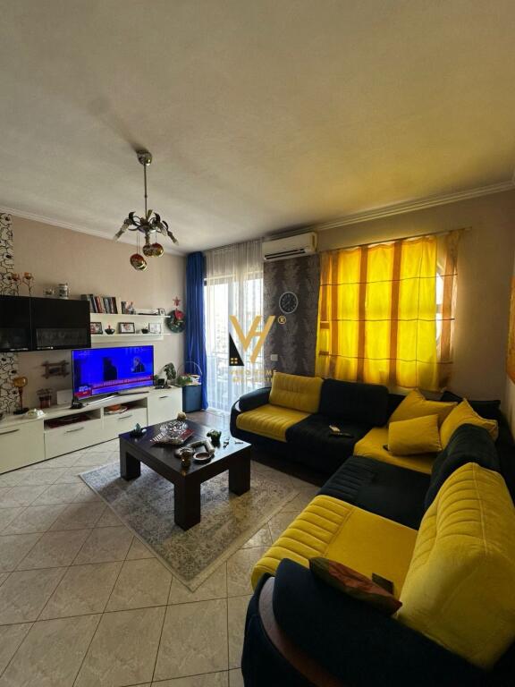 JEPET APARTAMENT 1+1+2BLK TE RRUGA E KOSOVAREVE