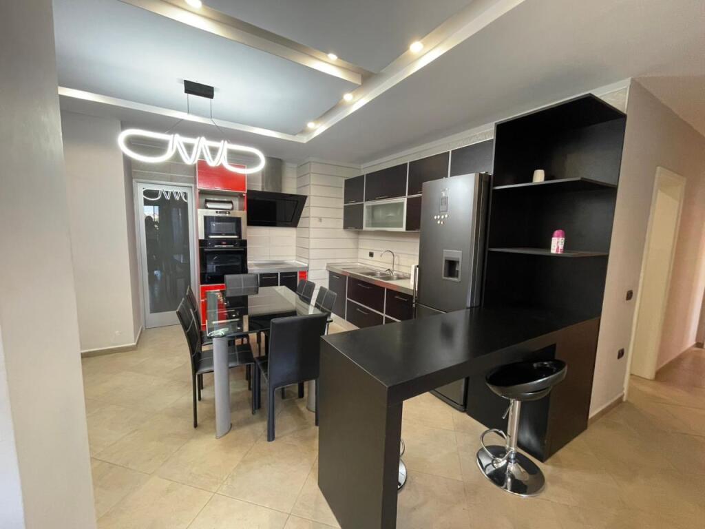 2+1 apartment with parking for rent