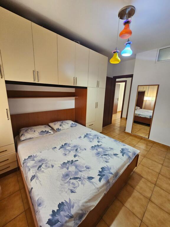 SHITET APARTAMENT NË PLAZH DURRES! VIJE E PARE, PAS HOTEL DYRRAH 1+1 | 80 m2 | KATI 4 ME ASHENSOR