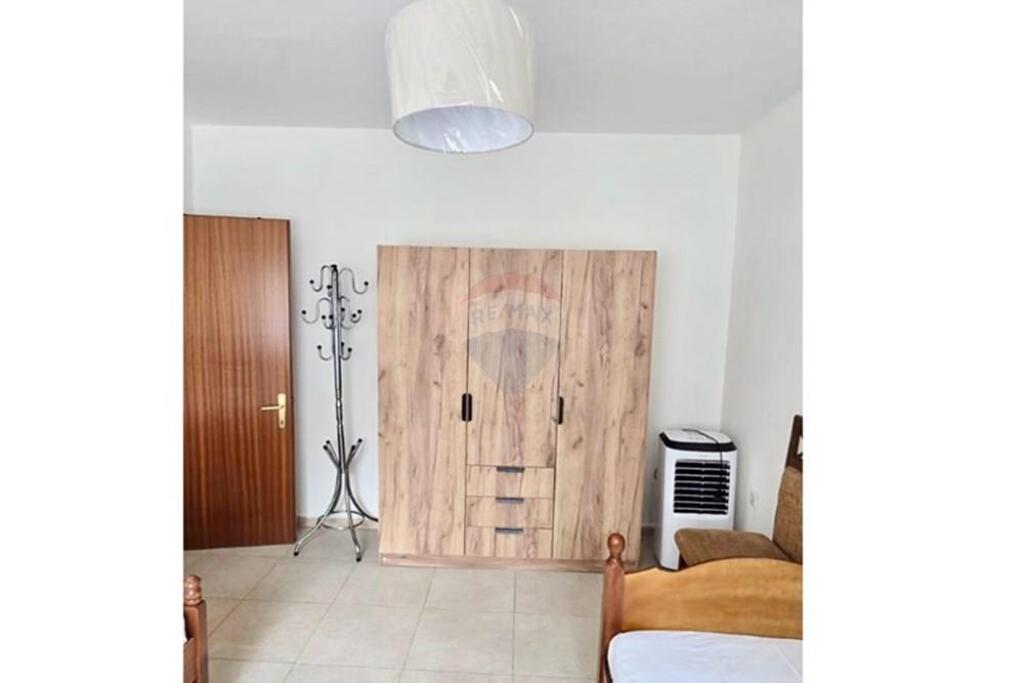2+1 APARTMENT FOR RENT, WILLSON SQUARE