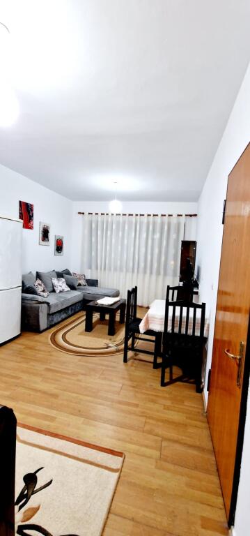 Apartament 2+1 për Qira – Rruga Bardhyl