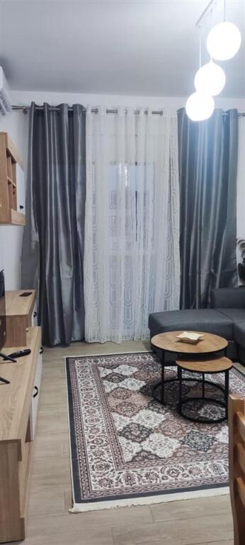 Jepet apartament 2+1 ne Misto Mame i pa banuar me pare (adm u perfshire ne cmim)