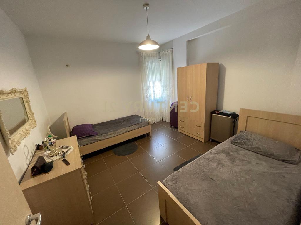 RENT, APARTMENT 2+1+2+PARKING SPACE, LIQENI I THATE !!