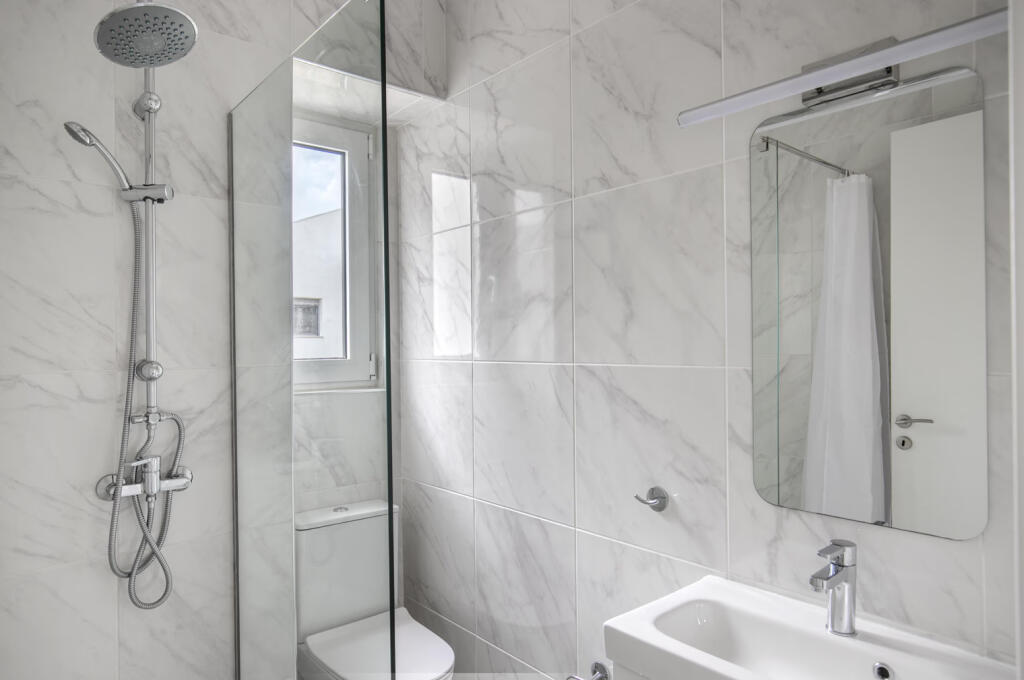 Apartament Me Qera 1+1 Tek Pazari I Ri (ID B2101157) Tirane.