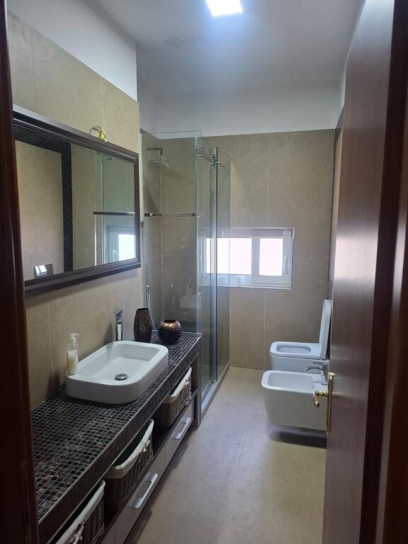 Apartament 2+1 me qira ne Astir