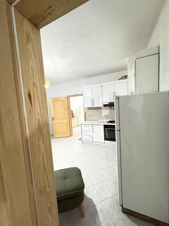 Apartament 1+1 me qira ne Astir