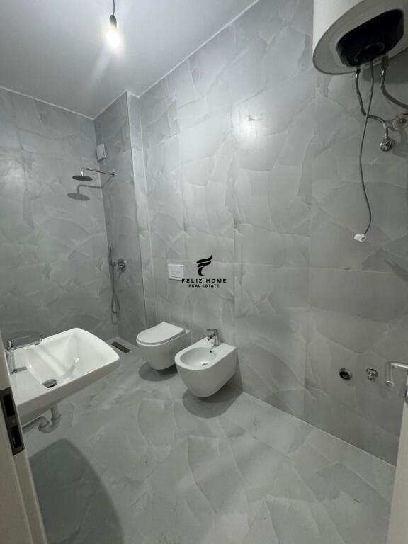 OFFICE FOR RENT 65 M2 ALI DEMI