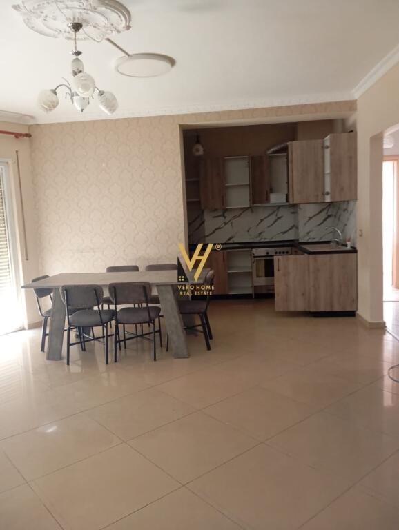 APARTAMENT 3+1+2+BLK ME QERA NE ASTIR