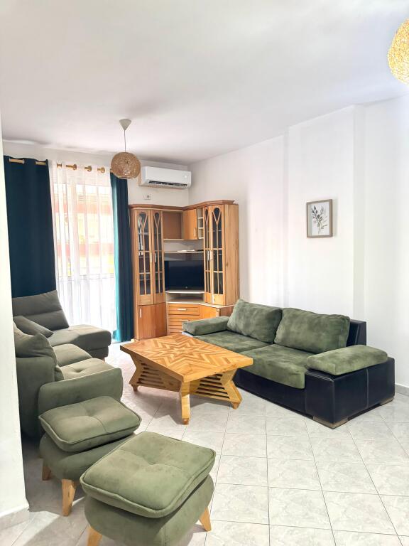 Apartament 1+1 me qira ne Astir