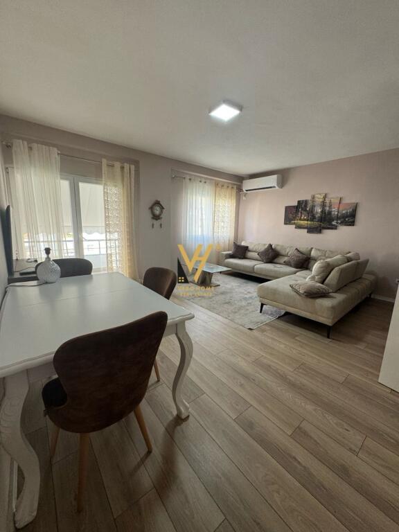 APARTAMENT 2+1 ME QERA NE FRESK, TEK RRUGA E THESARIT
