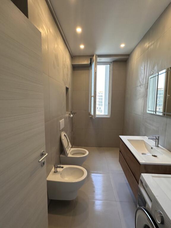 In Affitto Appartamento 1+1+1 Balcone