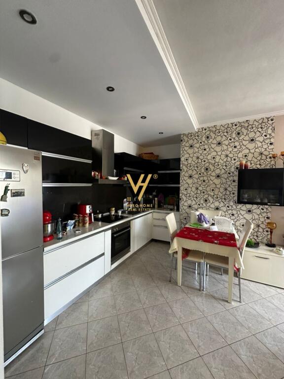 JEPET APARTAMENT 1+1+2BLK TE RRUGA E KOSOVAREVE