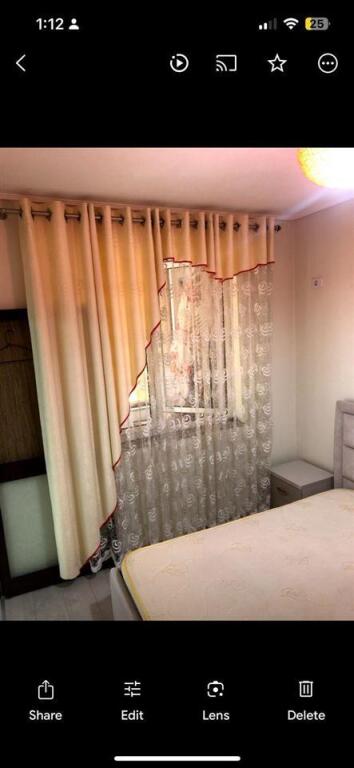 Një apartament 1+1 jepet me qera tek Oshe, bulevardi Gjergj Fishta.