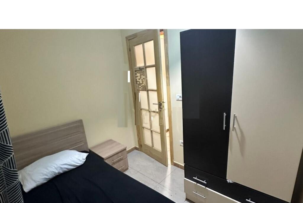 Apartament 2+1 me Qira tek Xhamia e Tabakeve, Rruga e Elbasanit
