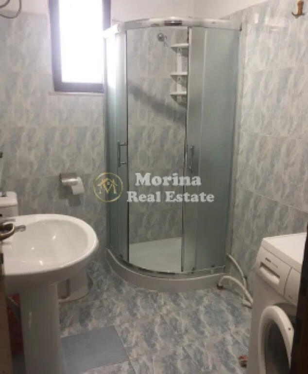 Qera, Hyrje Private 2+1, Allias