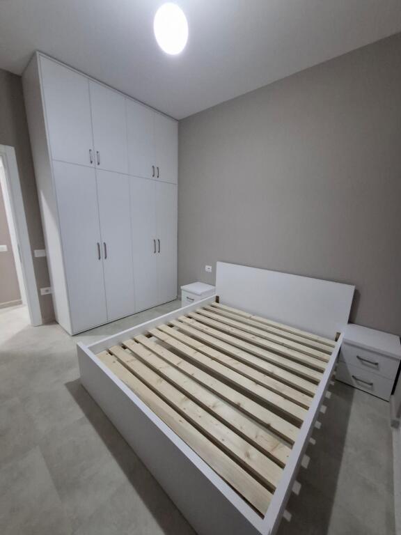 1+1 apartment for rent in front of Birra Tirana, Bedri Karapici street (with notarial contract)