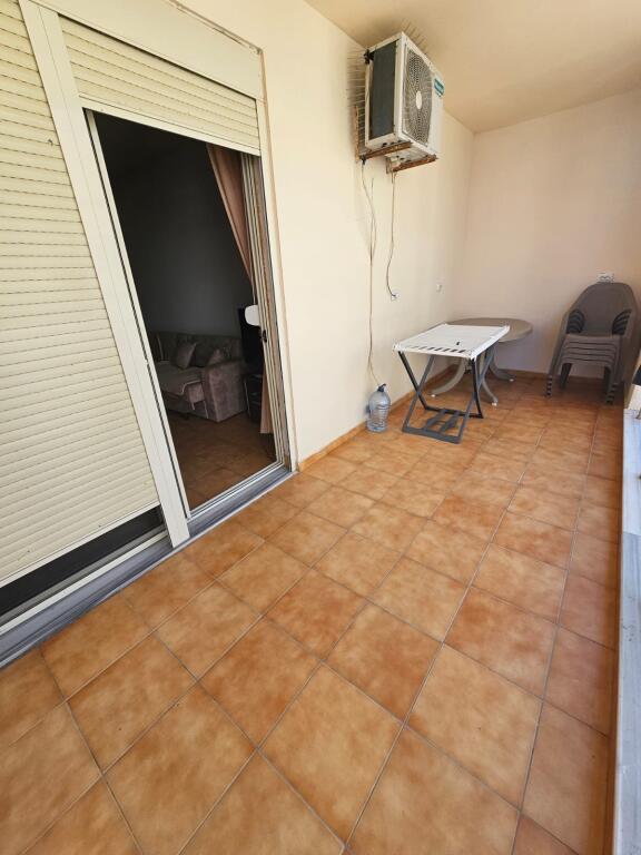 SHITET APARTAMENT NË PLAZH DURRES! VIJE E PARE, PAS HOTEL DYRRAH 1+1 | 80 m2 | KATI 4 ME ASHENSOR