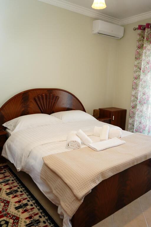 🏢In Selvia, near Market SPAR, a 2+1+2 furnished apartment is for rent.