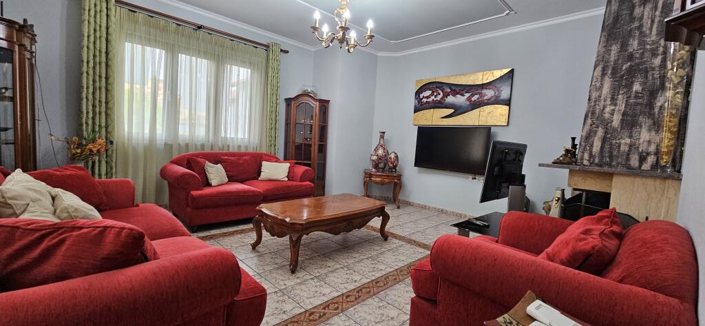 Apartament 2+1+2 për qira
