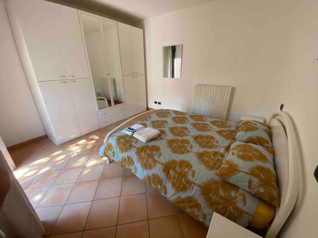 Apartament Me Qera 2+1 Tek 21 Dhjetori (ID B221322) Tirane.