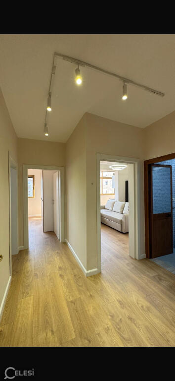 APARTAMENTE ME QERA 2+1 - 21 DHJETORI