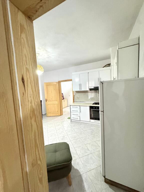 Apartament 1+1 me qira ne Astir