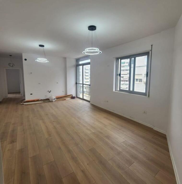 In the Paris Commune, a 2+1 apartment is for sale.