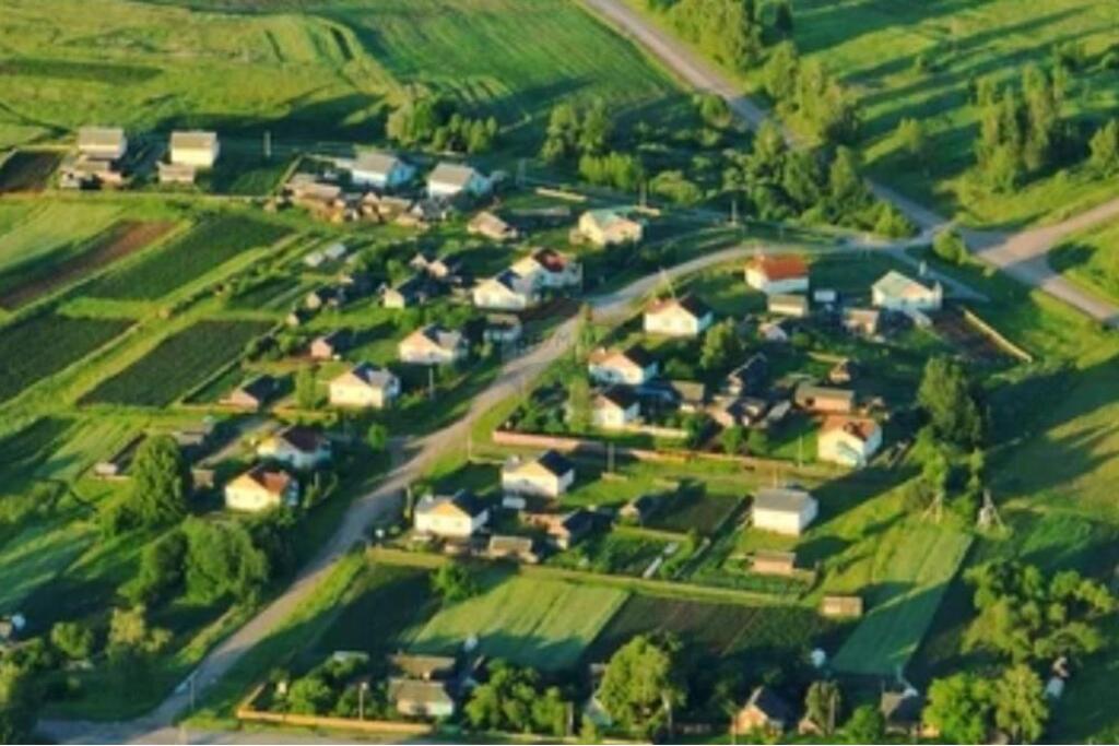 For sale Land and Building in Picalle!
