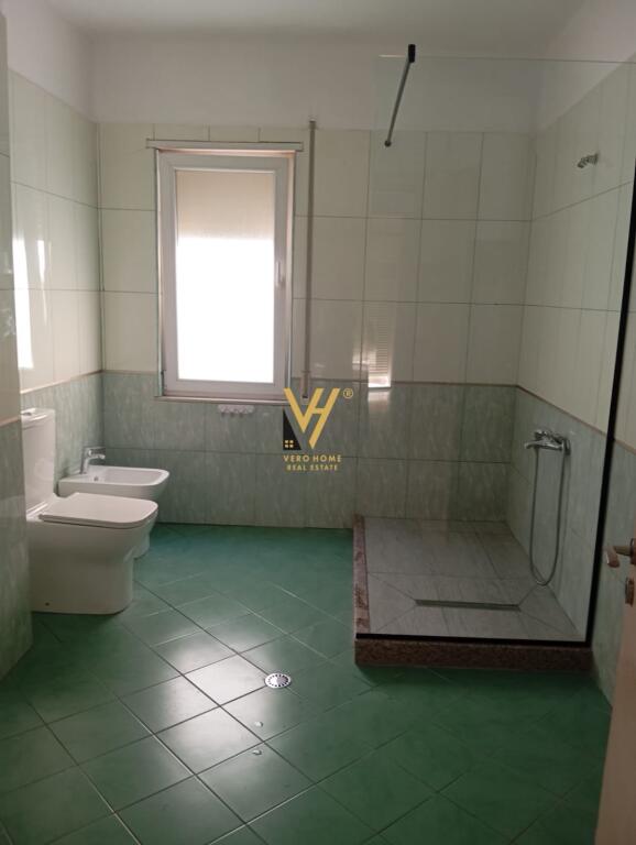 APARTAMENT 3+1+2+BLK ME QERA NE ASTIR