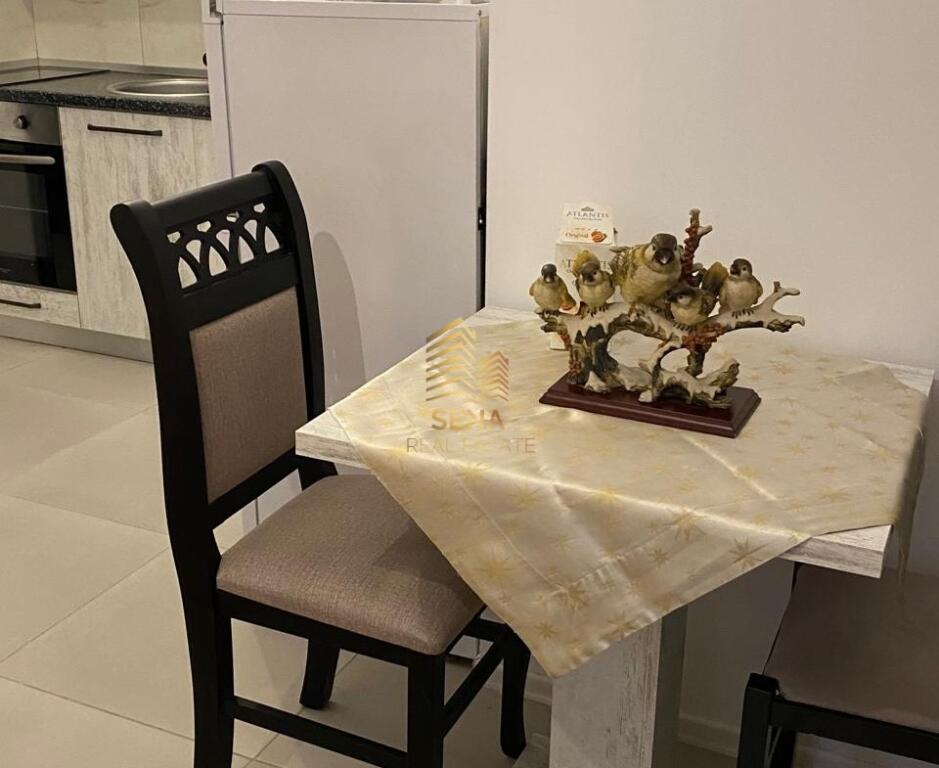 Qira, Apartament 1+1, 5 Maji