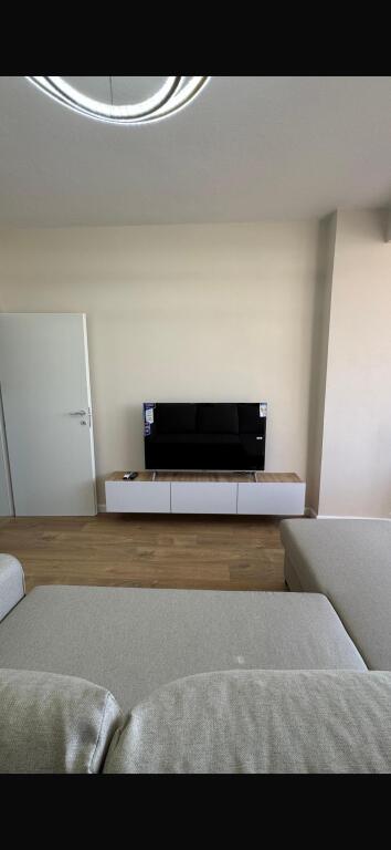 Apartament 2+1 me qira tek 21 dhjetori