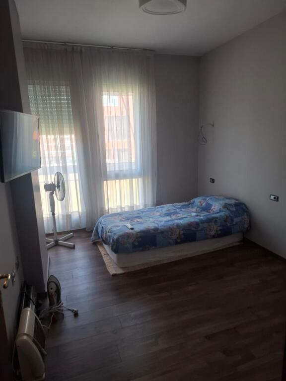 Apartament 2+1 me qira Kompleksi Fratari