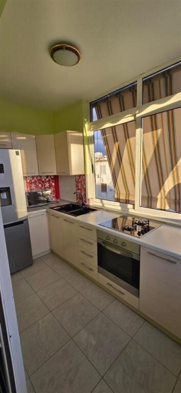 Apartament 1+1 me Qira – Rruga e Durrësit, pranë Qendrës